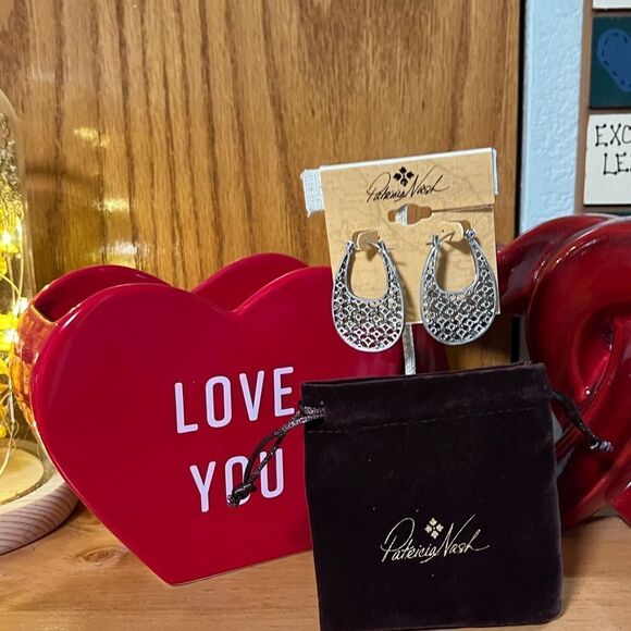 NWT Patricia Nash Silver Hoop Earrings #PNER - Picture 3 of 4